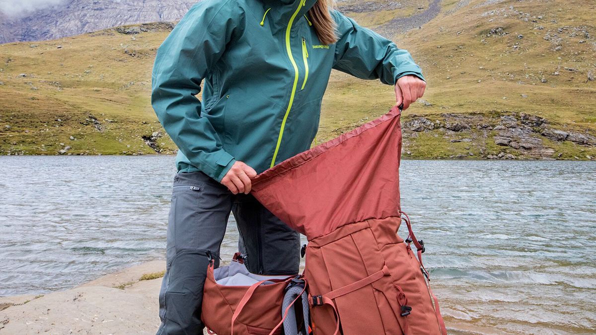 DEUTER Aircontact Ultra 50+5 - fern-alpingreen - ultralekki plecak trekkingowy
